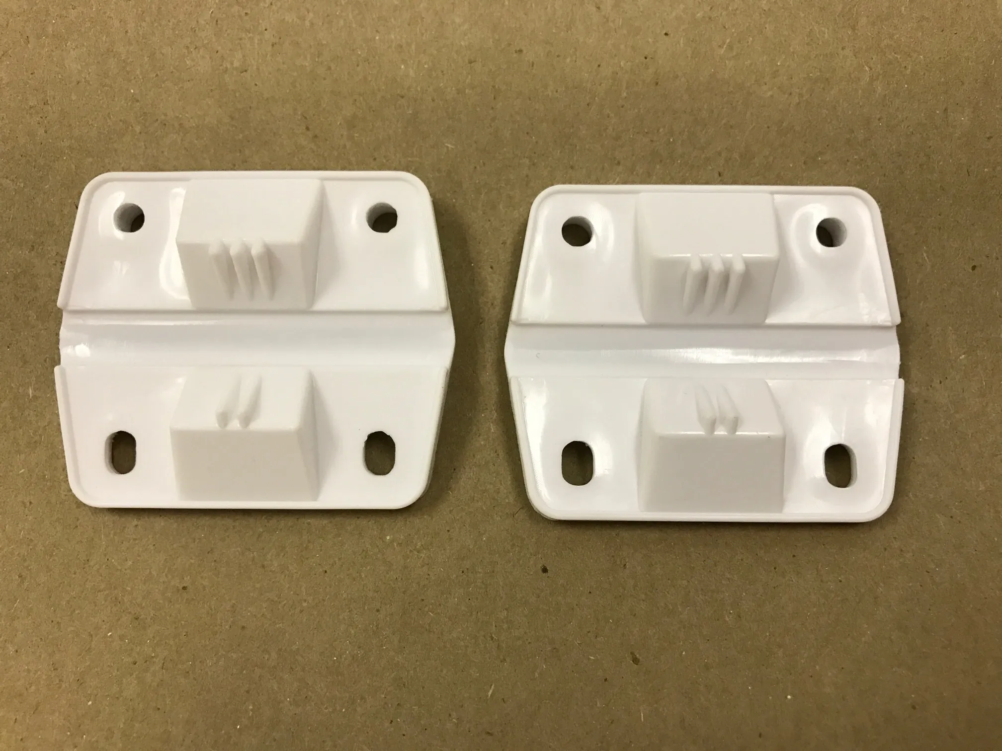 [50-0102] Hinges – Main Cooler Lid