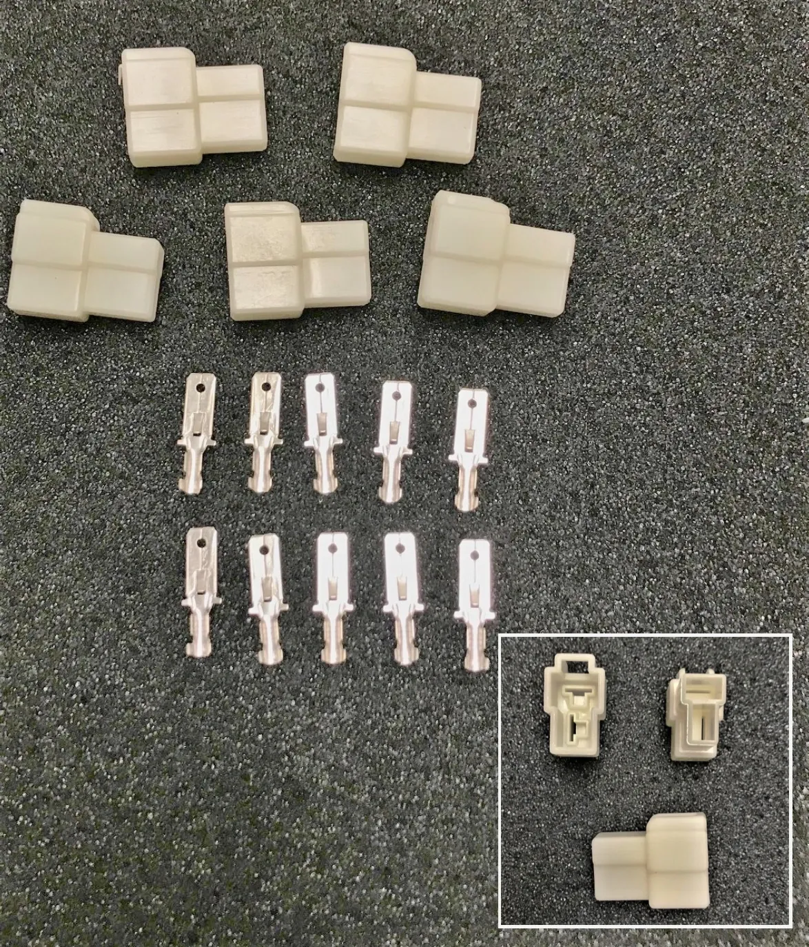 [51-0240] Wire Connectors – Male